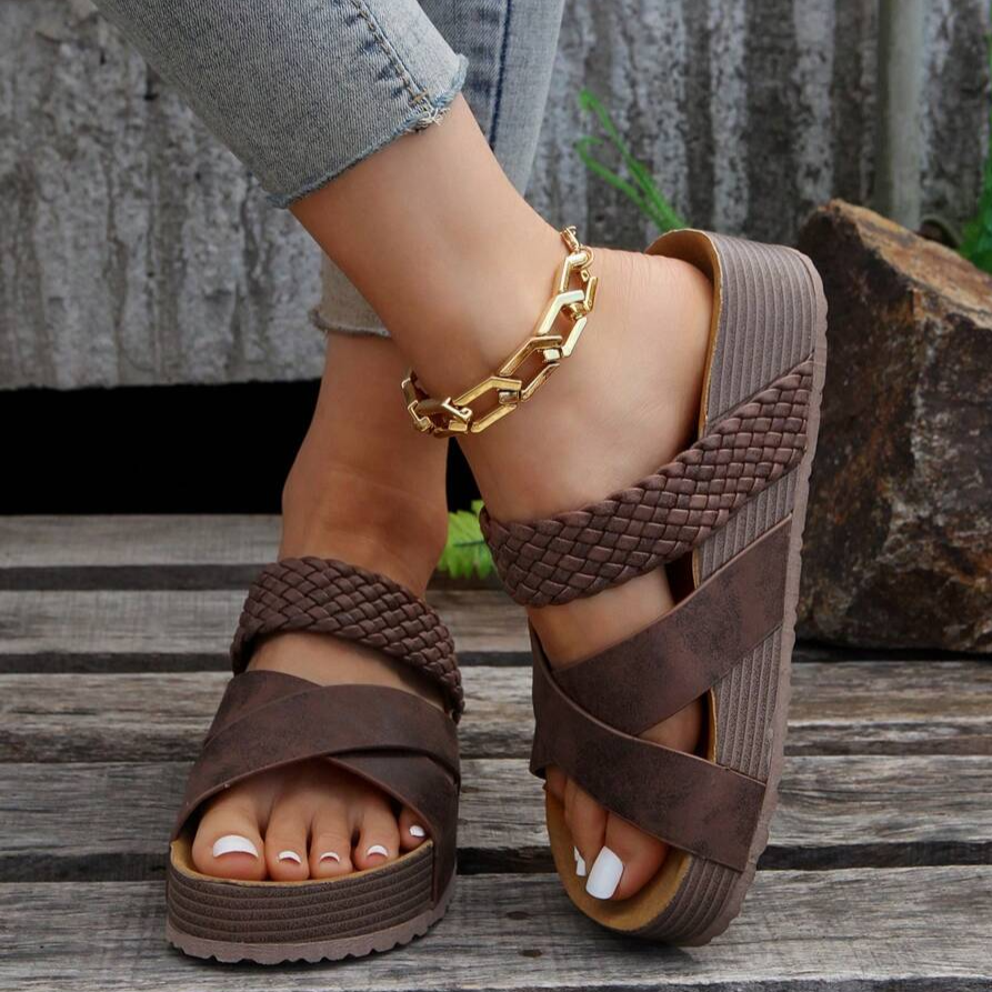 Cassis Wedges