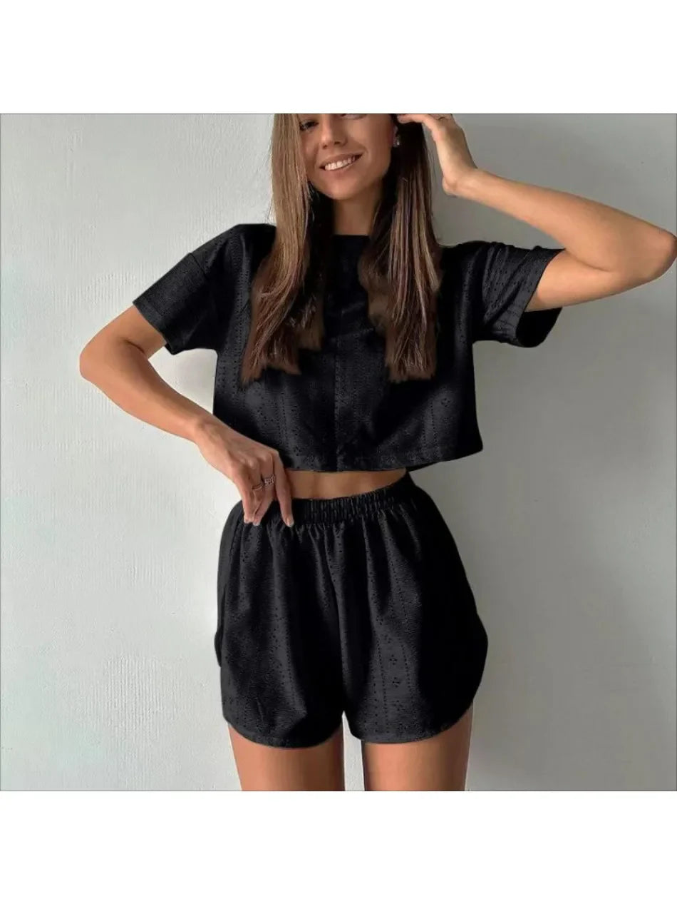 Modern Muse Breathable Crop & Shorts