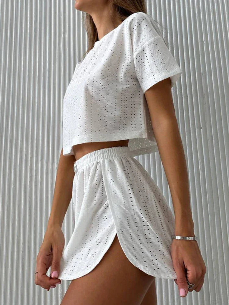 Modern Muse Breathable Crop & Shorts