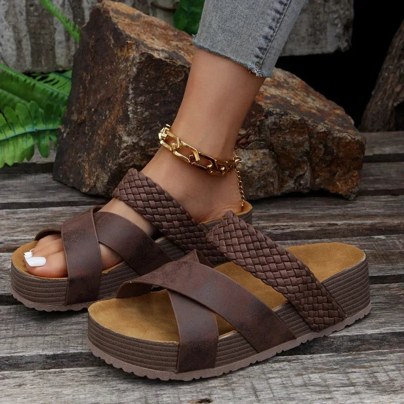 Cassis Wedges